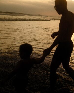 Stéphane Rodrigues Instagram - Golden hour with him 🤍 ✨ 
•
#dadandson #love #bali