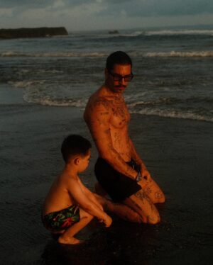Stéphane Rodrigues Instagram - Golden hour with him 🤍 ✨ 
•
#dadandson #love #bali