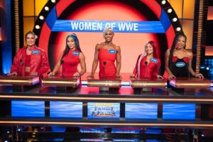 Stephanie Bell Instagram - Tomorrow, catch the women of @WWE as they battle it out on @familyfeud in support of pediatric cancer research for us and Connors Cure at 8/7c! 💪
#CelebrityFamilyFeud