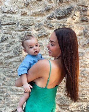 Stéphanie Durant Instagram - Ma première fête des mamans 🥺😭 
Un amour inconditionnel ♾Je t’aime mon fils ♥️