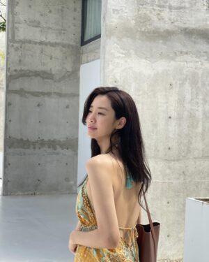 Stephanie Lee Instagram - Thank you for inviting @beyaninhvk 
Beautiful place 💛 @sundancedayclub