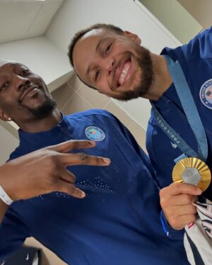 Stephen Curry Instagram - Avengers Unite! 🥇