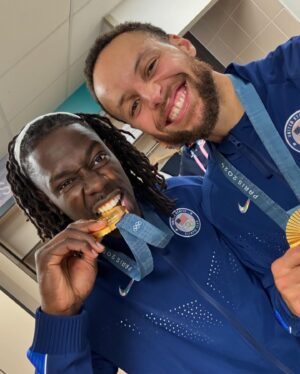 Stephen Curry Instagram - Avengers Unite! 🥇