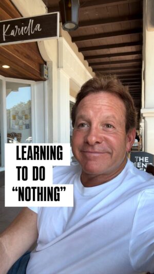 Steve Guttenberg Instagram - I’m taking a minute to pause and appreciate doing nothing. Sometimes the best things come from doing absolutely nothing and seeing where the day ends up! Anyone else find that the quiet moments can be the best?