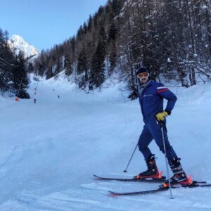 Steve Lund Instagram - “Come out to the alps, we’ll get together, have a few laughs.”
Merry Christmas from, Les Lunds🎄