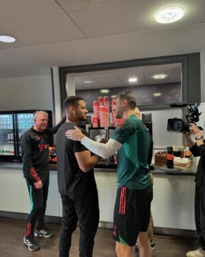 Steven Bartlett Instagram - On cloud 9!! Spent some time at Carrington recently - as a lifelong fan of @manchesterunited, it was absolutely surreal. So so surreal. In all of the conversations with the player’s and with management they expressed how much this game today meant! Being there to see them win today and lift the trophy was one of my best moments as a United fan! Memories i’ll never forget and probably tell my kids about. Grateful to be there today to watch them win! 🏆👊🏾❤️