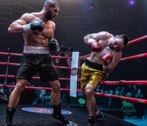 Steven Caple Jr. Instagram - Thanks to everyone who worked so hard on this project. And for the fans... We did it for you guys!!! #Creed2 now in theaters everywhere! Spend time with ya family. Eat. Spread love. Live life. And enjoy the movie. ✌🏽BTS 📸: @barrywetcher