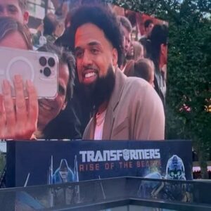 Steven Caple Jr. Instagram - Transformers ROTB is out now ✌🏽🖤