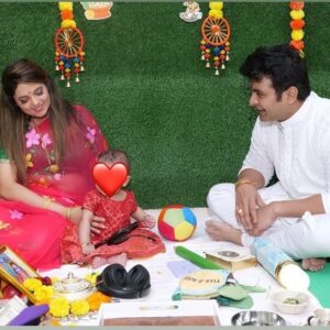 Sugandha Mishra Instagram - "Celebrating our baby girl's first taste of solid food with the warmth & Blessings of family at home. May Annapurna Ma bless her with health, happiness, and a lifetime of prosperity 🙏🧿
#firstfood #annaprashan #blessed #babygirl #food #pooja #home #family #blessings #ma #ganpati #home #decor #solid #baby