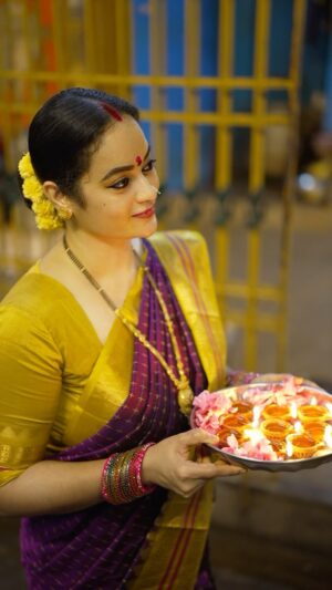 Suja Varunee Instagram - This Big AADI FRIDAY is very important for me and it became more special when I visited SRI GARBAREKSHAMBIGAI AMMAN wearing this gorgeous saree from SRI BABA HANDLOOMS. @sri_baba_handlooms 

I’m always proud to have introduced  SRI BABA HANDLOOMS to many other influencers who went after my very first video and you wonderful people supporting this passionate entrepreneur.

SRI BABA HANDLOOMS is #sujaverified & I’m proud that this brand growing so well , only because of the genuine passion the founder SRI LEKHA has for her company has now grown into a quality brand.

Their colour, designs and price always stands out unique from “Sribaba handlooms”.
Now they have an awesome AADI SALE going on !
So please do visit and pick your favorite saree from their 2 branches T.NAGAR & NOLAMBUR, MOGAPPAIR WEST. 

HAPPY AADI VELLI ♥️🙏

Makeover by awesome artist- @dollupmakeover_artistry 
Saree & Blouse- @sri_baba_handlooms 
Bangles- @gani.bangles 

#saree #divine #traditional #auspicious #feminine #sale #hurryup #designs #collections #goodtimes #goodvibes