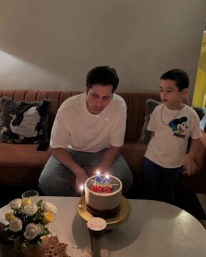 Sumeet Vyas Instagram - Turned 14. 
Feel wiser. 
Yes I repeat my stories. But the screenplay is denser every time 😎
@ektakaul11 thank you for making this day so special. 
I felt like a princess ❤️