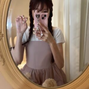 Sumire Yoshida Instagram - 最近のわたし( ◠‿◠ )part1

#yegg #すち女子 #suulistless #サイサイ　#silentsiren  #nail