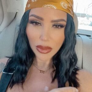 Summer Mitchell Instagram - feelin lucky lately