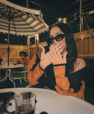 Summer Mitchell Instagram - turn L’s into lemons & zest