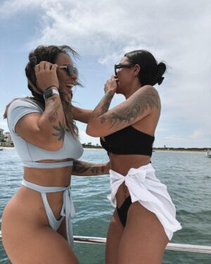Summer Mitchell Instagram - sea salt & santal