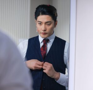 Sung Hoon Instagram - 연극 아트 마지막공연! 최선을 다해서~