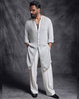 Suniel Shetty Instagram - Celebrating two hearts, one journey and a night to remember!

#A&R