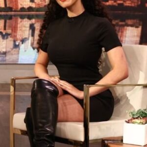 Sunny Hostin Instagram - @maliabakermsb, who plays Chloe Charming in 'Descendants: The Rise of Red,' sits down with @sunny and discusses working with Brandy – who plays her mom, Cinderella – her character's connection to #WhoopiGoldberg, and the importance of embracing her natural hair in the role!