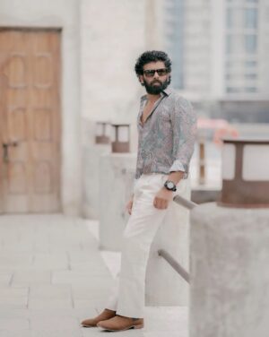 Sunny Wayne Instagram - #olddubai

Photography: @richard_antony_redcloud
Styling: @shantikrishna
Costume: @gospelofdesign
Hair and makeup @kingsily_Ks|
PR: @huwais_majeed @maxxo_celebrity
Retouch: @aimaltorres
 #photoshoot
#sunnywayne Wayne #StarAndStyleMagazine #VintageDon
#BreakingBoundaries #ShiftingDimensions #CoverShoot
#RetroElegance #Fashion #Style