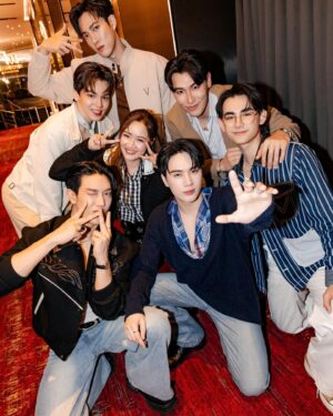 Suphakorn Sriphothong Instagram - ขอบคุณมากนะหมอเต๋อ วันนี้มีคนรักและรู้จักเรามากขึ้นเยอะมากๆเพราะหมอเลย #wandeegoodday