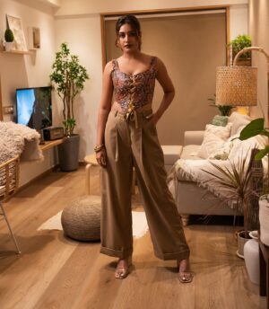 Surbhi Chandna Instagram - Ladki Kamlee Ho Gayi Aan

Cause INDIA 🇮🇳 Won 🏆