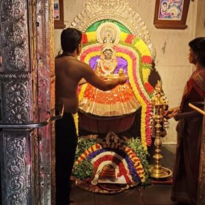 Suresh Babu .R Instagram - மேல்மருவத்தூர் ஆதிபராசக்தியிடம் 'வா வரலாம் வா' திரைப்படம் வெற்றி பெற வேண்டியபோது!

#melmaruvathur #adhiparasakthi #vavaralamva