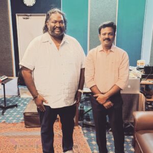 Suresh Babu .R Instagram - தேசிய விருது பெற்றுள்ள இசையமைப்பாளர் ஸ்ரீகாந்த் தேவா அவர்களை நேரில் சந்தித்து வாழ்த்தியபோது...

#SrikanthDeva #NationalAward