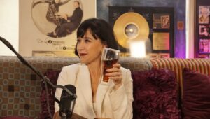 Susana Zabaleta Instagram - @susanazabaleta ha llegado a @la_cheleria_oficial !! 🔥🍻Bandita hermosa, bienvenidos a un nuevo episodio lleno de diversión😂 , anécdotas 🤩 y muchas chelas 🍻✨, todo esto de la mano de una de las intérpretes más sobresalientes 🎭 y cautivadoras 🎤💋 de la Escena Mexicana🇲🇽♥️…Un episodio único y que no se pueden perder, un episodio al estilo de #lazabaleta🔥 

Ya Disponible por YouTube ❤️ & Spotify 💚

Salucita Bandita Hermosa ✨🍻

#lacheleriaoficial #lazabaleta #podcast #lacheleria #susanazabaleta #lacheleriarifa #cervezas #agosto #newpost #viral #trending #ciudademexico