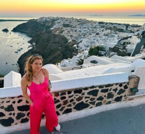 Susie Abromeit Instagram - Santorini is a viiiibe 😎💖