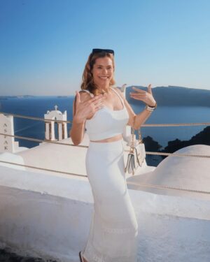 Susie Abromeit Instagram - Soaking up the last moments of this epic Greece 🇬🇷 trip. Thank you #greece you are a glorious country! ❤️🫶🏻