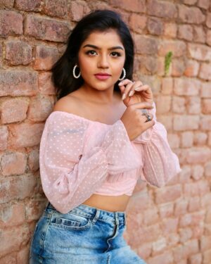 Suveta Shrimpton Instagram - Chasing dreams ✨

📷 @doodle_phootography 
Hairdo @sha_cin_makeover 
.
.
.
#photoshoot #sareelove #instagood #instadaily #photooftheday #trending #suvetashrimpton #suvetashrimpton❤️❤️❤️