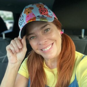 Suzette Bacó Instagram - La mejor parte de cumplir años, es que estreno cosas nuevas. 🥰 Gracias @amauryoyola_bienestar por mi espectacular gorra!! 😍

No se antojen, y no sé de dónde es, pregúntenle a el. 😂😂😂

¡Feliz inicio de semana! 🙌🏼

#estrenandoando 
#meencantaestrenarcosas