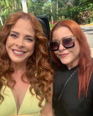 Suzette Bacó Instagram - Martes Local de Suzette 🇵🇷

Para mantener mi piel, mi cabello y mi rostro en óptimas condiciones uso solo lo mejor. Estos son los productos y servicios que uso siempre para mi cuidado personal, se los comparto porque no hay secretos, solo se trata de tener lo mejor de tu lado. 💪🏼

🌟Cabello: @jenniferbeautyexpert 
787-364-3651

🌟Piel: @neferaestheticclinic 
(939) 440-4140

🌟Bronceado: @canelatan 
(787) 748-9186

🌟Productos para mi piel: @blglowskin 
Productos veganos libres de crueldad animal.

Lo mejor de todo…Son extraordinarias mujeres emprendedoras BORICUAS!!! 🇵🇷🇵🇷🇵🇷🇵🇷 👏🏼👏🏼👏🏼👏🏼👏🏼

#marteslocal🇵🇷 
#lodeaquiprimero 
#apoyalonuestro🇵🇷 
#mujeresemprendedoras 
#mujeresemprendedoras🇵🇷
