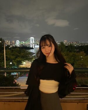 Suzuka Ishikawa Instagram - 今の季節が1番すきです🌙🍂

10月も残り少しだ~🎃