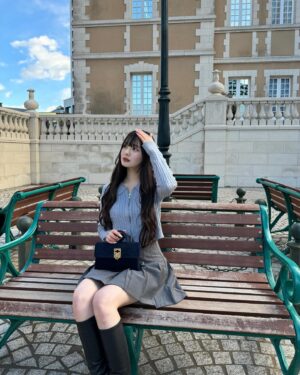 Suzuka Ishikawa Instagram - お姉ちゃんのお洋服借りた🙈🫶🏼
・
・
バッグは @cafune.official さんの👜
この冬にたくさん持ち歩きたい~✴︎

#winterfashion #cafune #mycafune #カフネバッグ #PR