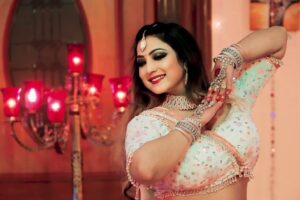 Sweety Chhabra Instagram - Good evening dosto ❤️
#comingsoon #teaserlaunch #musicvideo #bollywood #bhojpuri #malik #blessedwiththebest #🧿🧿🧿 #positivevibes #needyourlove