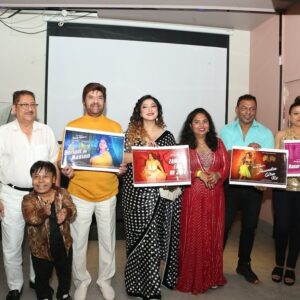 Sweety Chhabra Instagram - Thank you dosto , with your blessings and support the teaser of my four songs has been launched, I will release all the songs soon, and heartfelt thanks to all my respected guests for coming.❤️🙏

And Special thanks to my entire hard working team✌️🫰🤟🫶