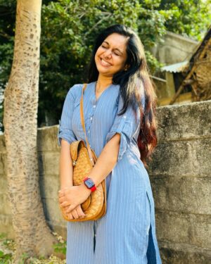 Syamantha Kiran Instagram - Shades of summer! 🌞😎☀️🍉⛱️
Hard to see me outside during these times! It’s a rarity, if I’m out click pics and have ice creams 🍦