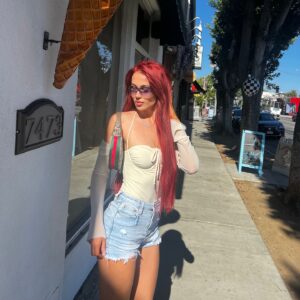 Actress Sydney Paight HD Photos and Wallpapers July 2024