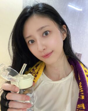 Sylvia Hsieh Instagram - 術後的第一次運動🥹
天啊～一個半月沒運動了！
忍了好久終於可以恢復正常
還剛好遇到健身房
每個月最後一週禮拜三免費
身為里民太開心了🥳
這汗流到已經不知道
是太認真、太熱還是太虛🤣