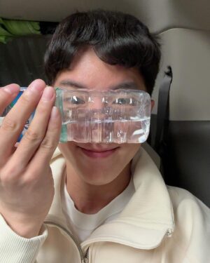 Tae-joo Na Instagram - 촬영에 또 촬영까지 굿데이👍
물안경은 내년여름에 써야지🏊‍♂️
#겨울 #촬영 #즐거운