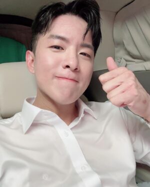Tae-joo Na Instagram - 경주 -대구 뿌시구 퇴근👍
(나보다 더 고생한 내님들 💚)
#경주 #대구 #경북 #태주날개 #조심귀가