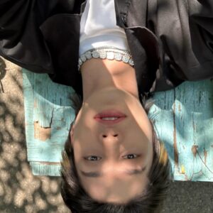 Taeil Instagram - 🚶🏻‍♂️🚶🏼🚶🏾‍♂️‍➡️🚶🏿‍➡️