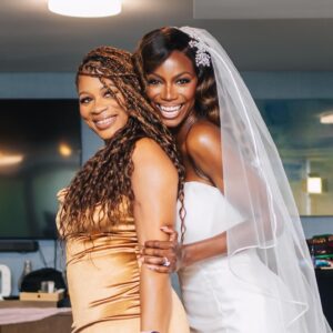 Taja V. Simpson Instagram - WE. ARE. FAMILY!!!!! 
Looking at this post it brings up so many memories!!! To have everyone fly in town to be here and share in this moment really meant the world to me. Don’t get me wrong, my family has always been there for me but this time just hit different!! I love you all sooooooo much!!!
Thank you for being here! #ImTrulyGrateful

Bride @tajavsimpson 
Groom #RyanEaster
Bride MUA @marquiswardbeauty 
Family MUA @maddydollfacee
Hair Styling @joyboylace 
Hair unit @modernbeauty_co 
Groom Hair @itsuniversall 
Assistant @shamyajamerica 
Officiant @raywilliamsofficial 
Venue @shadehotelmb 
Flowers @flowersbyladybuggs 
Cake @torrancebakery 
Dress @martinalianabridal c/o @bridalelegancestudio 
Shoes @betseyjohnson 
Photographer @jorgemezaphotos 
Videographer @foreverfr3sh 
DJ @djrtistic 

#OregonSt #HenryHeights #LakeCharles #Houston #Dallas #Family #Wedding #Bride #Married #marriedlife #Blacklove #tribe  #village