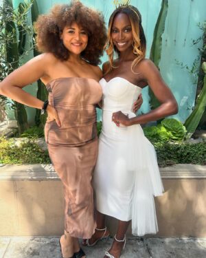 Taja V. Simpson Instagram - Still so full from the #bridalshower! My girls really showed me a great time. They made bringing the big day in a tad bit better 🩷

#tajavsimpson #bride #bridalshower #wife #wifey #blacklove