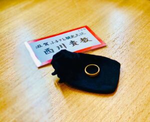 Takanori Nishikawa Instagram - これまでの地方創生や地域振興の取り組みを評価して頂き、この度のお茶会へのご招待へ繋がりました。
今後も三日月知事をはじめ地元自治体の皆様と一緒に滋賀県の為にお勤めして参ります。
ただの田舎のバンドマンだった僕がこの様な晴れがましい席に参列させて頂けたのも、日頃から応援下さる皆様のお陰です。あと母ちゃんな！