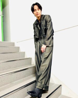 Takato Nagata Instagram - 衣装がとても素敵でしたー🙇‍♀️

@nano_art_official
@joyeux_press
