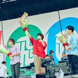 Takayuki Ogawa Instagram - かわさき100フェス

光栄な思い、続けてこられたことへの感謝、現実なのかと思う不思議な感覚

色々な感情を持って1日を過ごしました
花束までいただいてなんかもう言葉にできません

とにかくこれからも
長く愛される曲を一曲でも多く残していきたいと思います！

日々沢山の支えがあってこその活動になっています
音楽を続けていこう！！！

撮影:後藤壮太郎