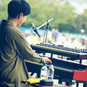 Takayuki Ogawa Instagram - Little Crownでデビュー戦を飾り、先日の大阪で二度目のステージとなった新しい鍵盤。
非常に調子いいです。

撮影:後藤壮太郎