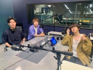 Takayuki Ogawa Instagram - 昨日はATTiC ROOMで生ラジソでした
お聞きいただいたみんな感謝！

先日のハマスタ公演を振り返りました

ハマスタのステージでは沢山のゲストメンバーを迎えて演奏させていただきました。

当日、とてつもないイレギュラーの進行の中でも華麗にプレイするゲストミュージシャンの皆んな、スタッフのみんなが誇らしく、とても格好良かったです。

個人的な目標として掲げたのは
音楽家として
聴いているあなたを純粋に音楽で感動させること

個人的にはストリングスやホーン隊を入れてのアレンジの監修をして
いつも以上に全体の音に集中し考察し、練り尽くしたワンマンライブとなりました。

僕がハマスタをイメージして作ったフレーズ達を本当に美しく奏でてくれました

日々夜中まで相談に乗ってくれたり
色んな改善点を出してくれたり
最後の最後まで本当に心強いサポートをしてくれた

ストリングスチームを率いた美央さん
ホーン隊を率いた村上基さん

大感謝です！

「やりたい」　の先は学ぶことばかりです

いつかもっと多くの音を重ねて、奏でたいと思いました！